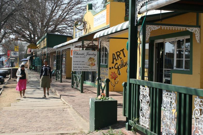 Weekend Escapes That Make You Speak More English (Without Realising It)